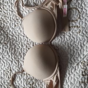 Victoria Secret Pink push-up bra